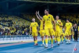 穆奇·贝兹全票当选美联 MVP，并包揽金手套与银棒奖