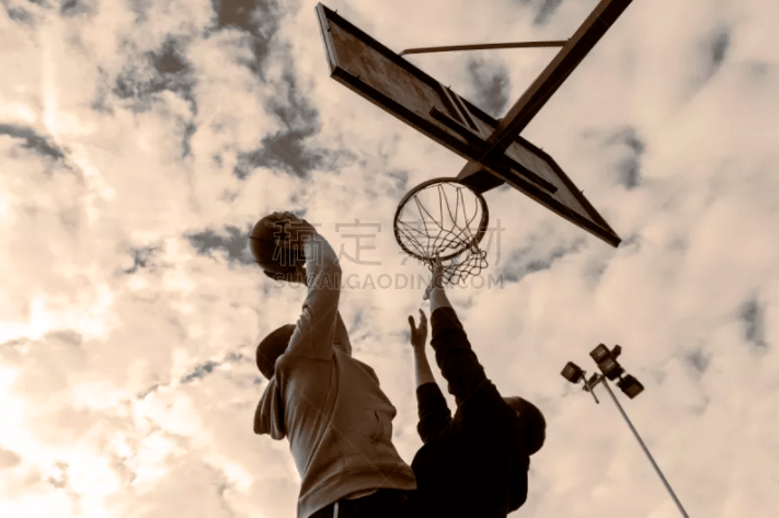 拉瑞安放言：新《神界》战斗机制比《博德3》更自由！